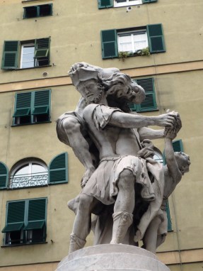 piazza Bandiera Enea ed il padre Anchise e il figlioletto Ascanio  in fuga da Troia Francesco Baratta 1726