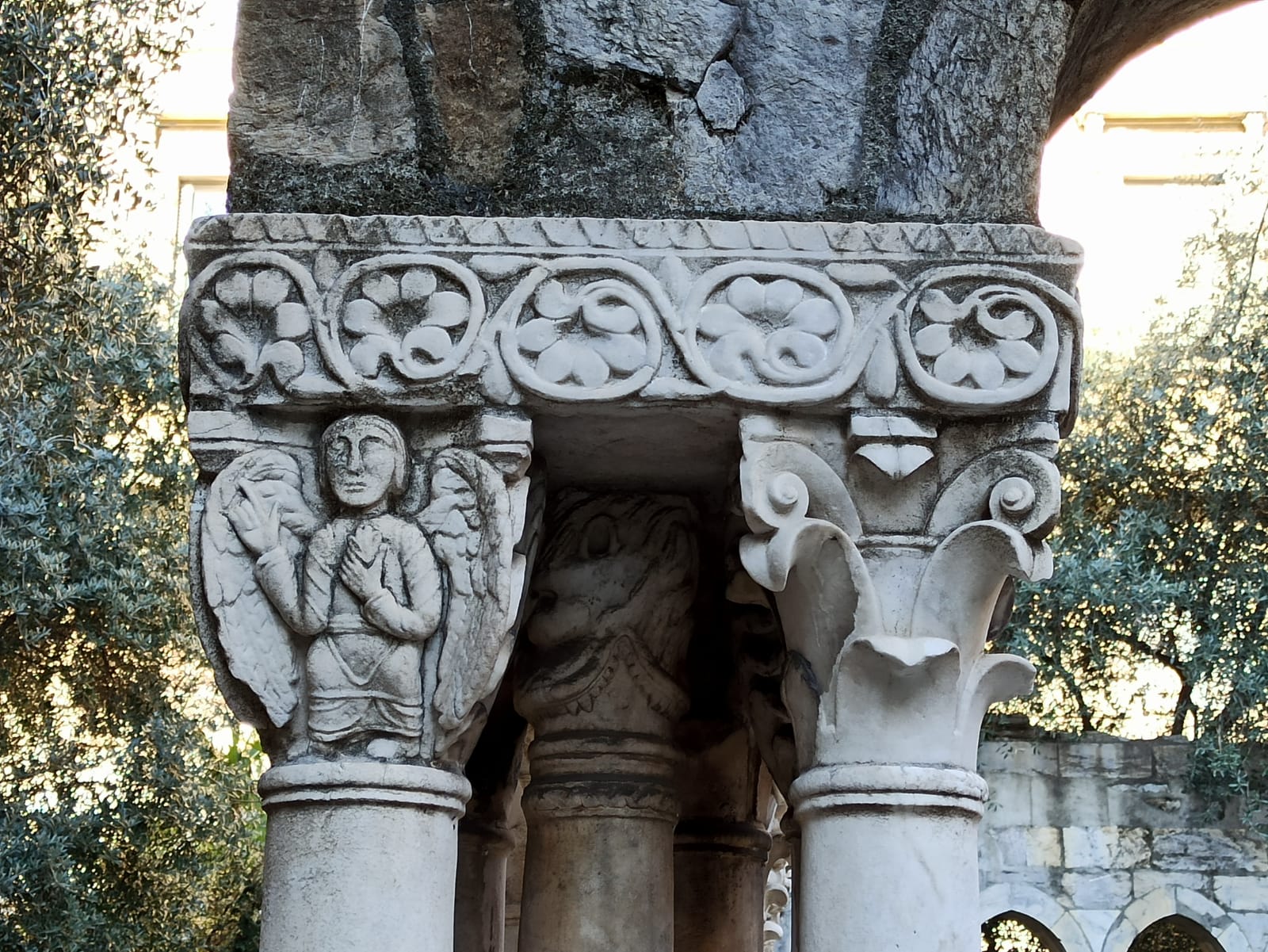 chiostro di sant'andrea particolare